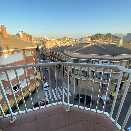 En Piso De 3 Habitaciones, Near Train Barcelona 2 *